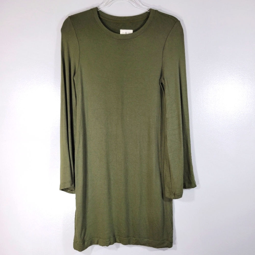 LOU & GREY Signature Soft army green flare sleeve pullover casual lounge dress